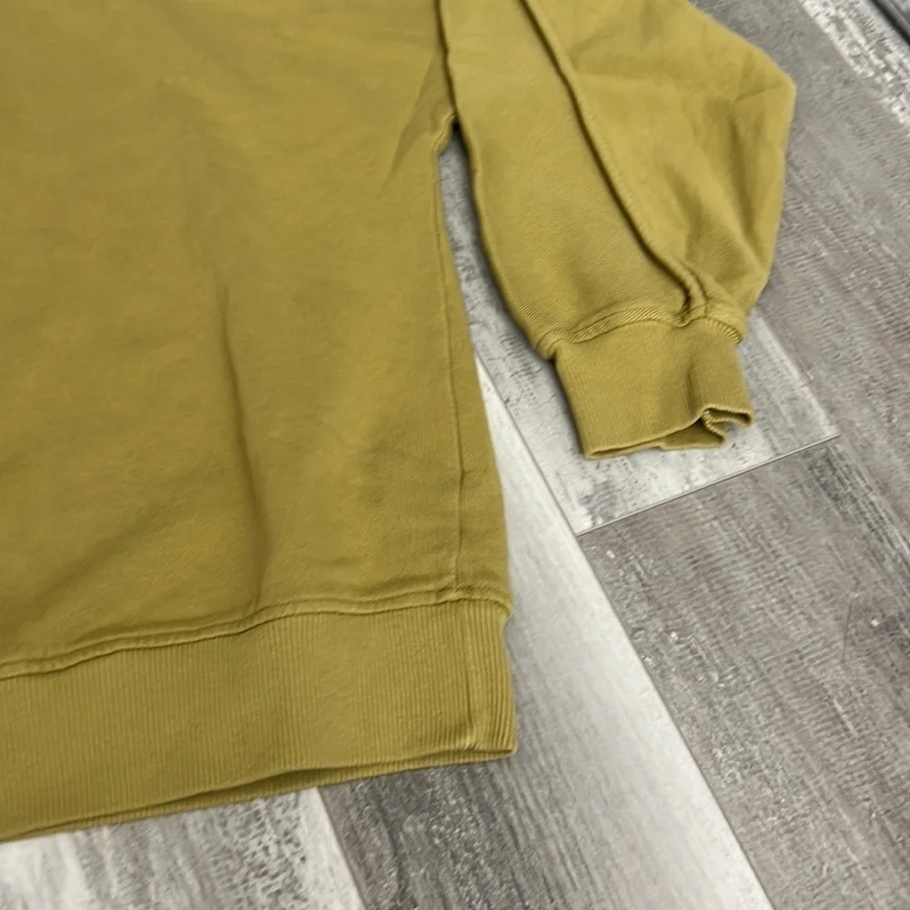 Zara round neck